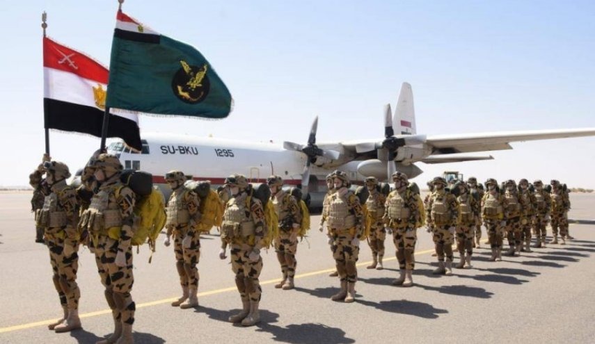 وصول قوات و معدات عسكرية ثقيلة من مصر إلى السودان